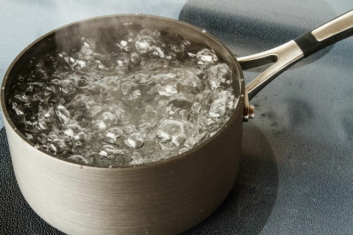 Can Hot Or Boiling Water Catch Fire
