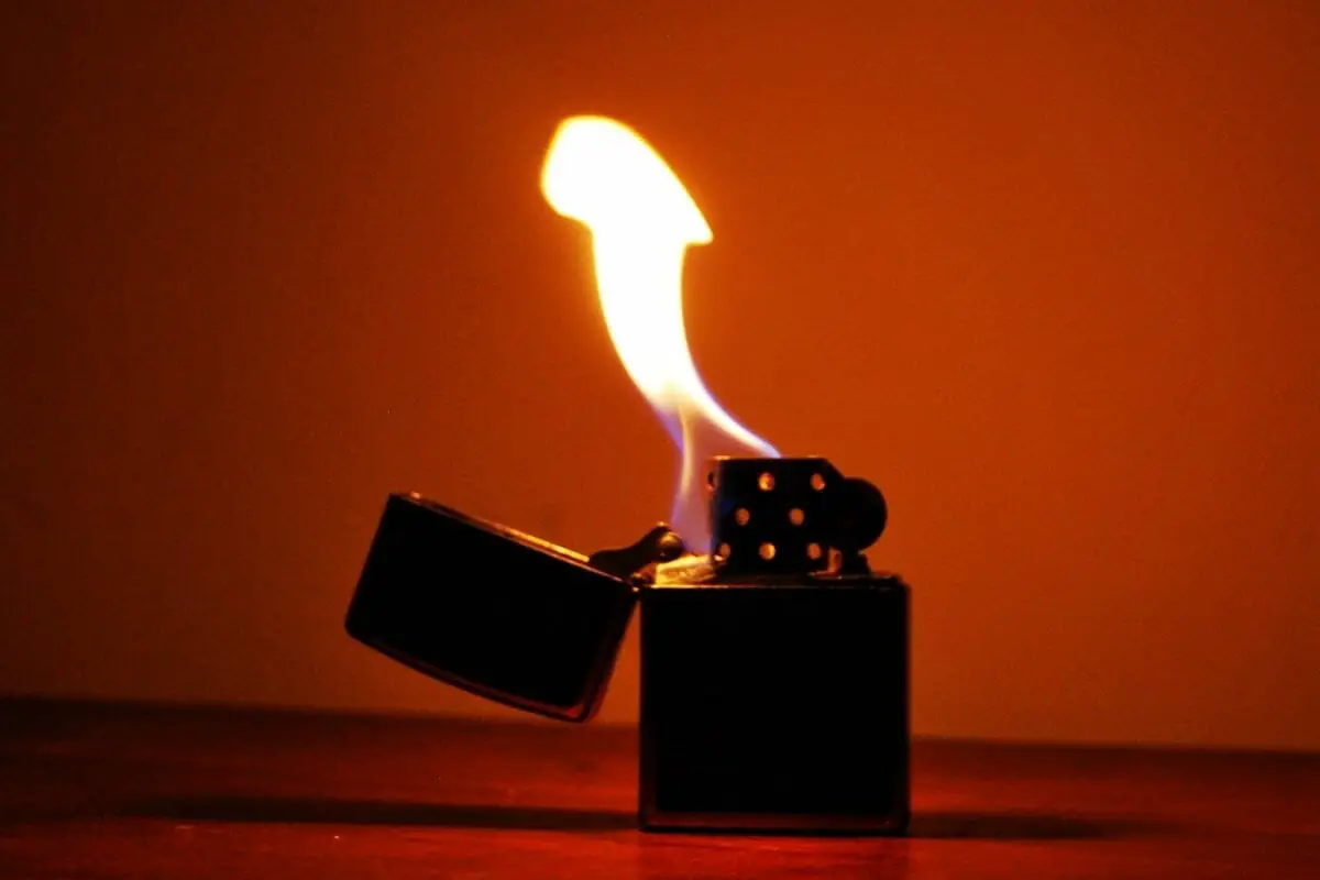 How Hot Is A Lighter Flame